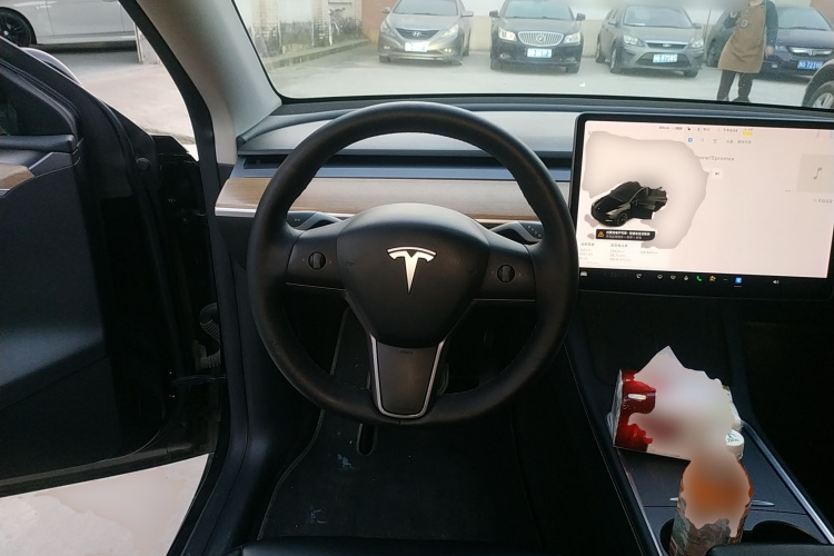 特斯拉 Model Y 2021款 长续航全轮驱动版 3D7中控内饰13