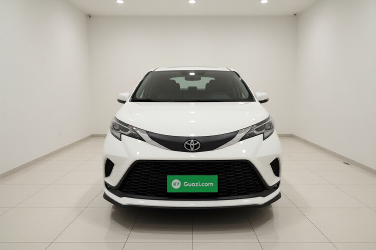 丰田 格瑞维亚 2026款 2.5L混动 舒适版车身外观2