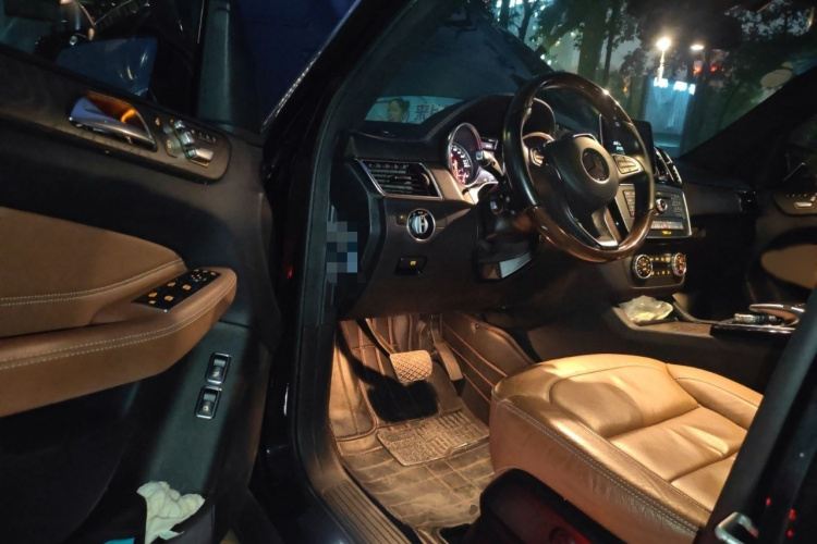 奔驰GLS 2017款 GLS 400 4MATIC豪华型中控内饰7003