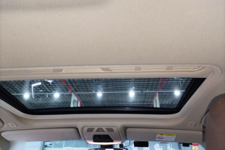 宝马3系 2019款 320Li M运动套装中控内饰22