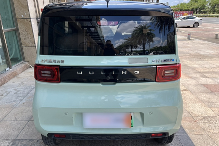 五菱汽车 宏光MINIEV 2021款 马卡龙臻享款 磷酸铁锂车身外观6005