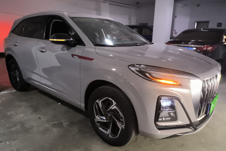 红旗HS3 2023款 1.5T 两驱善为版车身外观3