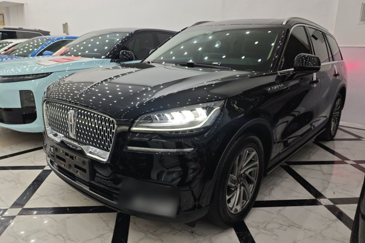 林肯 飞行家 2021款 3.0T V6 四驱尊享版车身外观1