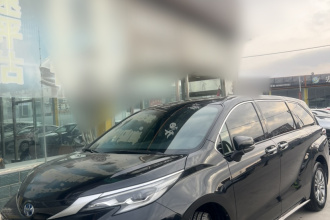 丰田 赛那SIENNA 2021款 2.5L混动 尊贵版