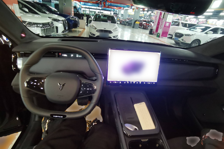 岚图汽车 岚图知音 2024款 四驱全球版中控内饰7002