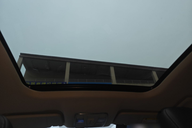 东风风光 风光S560 2018款 1.8L CVT智联型 7座中控内饰22