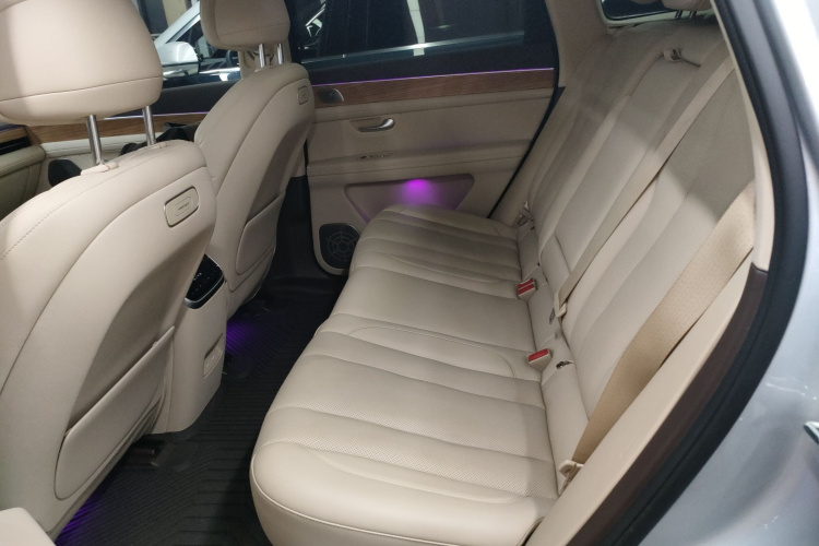 鸿蒙智行 问界M7 2024款 1.5T 后驱Plus版 5座中控内饰21