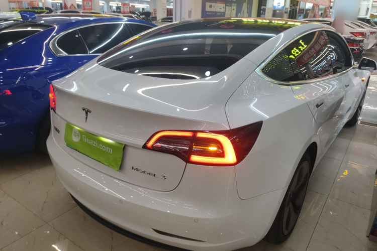 特斯拉 Model 3 2020款 改款 标准续航后驱升级版车身外观6005