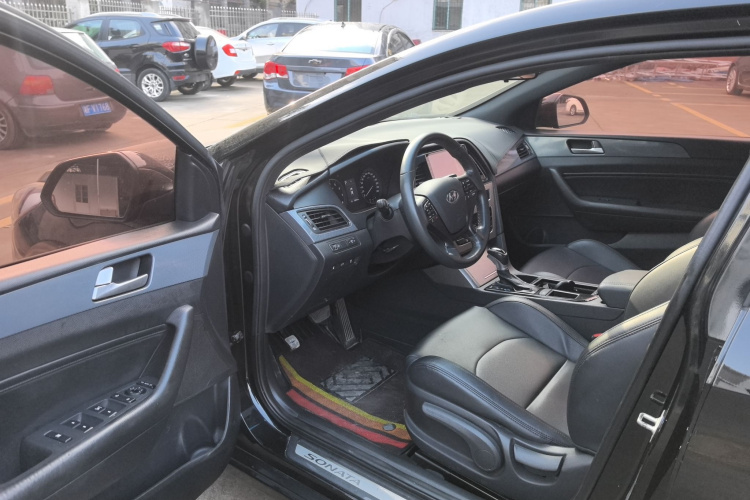 现代 索纳塔 2015款 1.6T GS时尚型中控内饰20