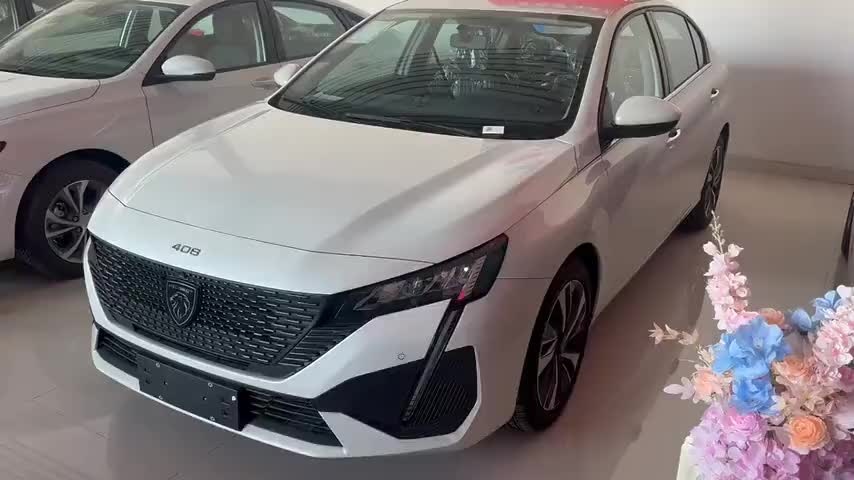 标致408 2022款 1.6T 追光版实拍1