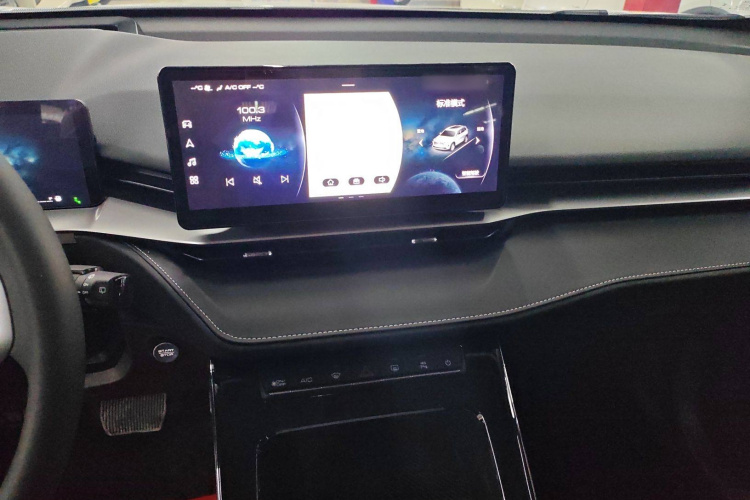 哈弗H6 2022款 第三代 1.5T 自动两驱Max中控内饰7007