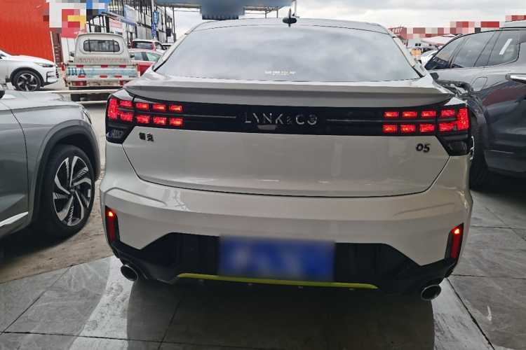 领克05 2020款 2.0TD 两驱耀Halo车身外观6