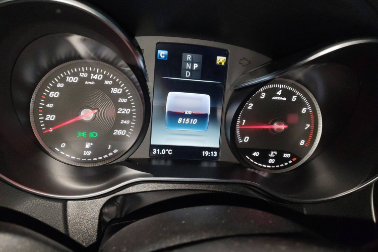 奔驰C级 2018款 C 180 L 时尚型运动版局部细节14