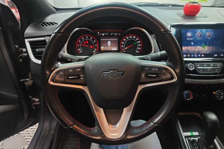 雪佛兰 科鲁泽 2020款 轻混 RS 330T 自动畅快版中控内饰13