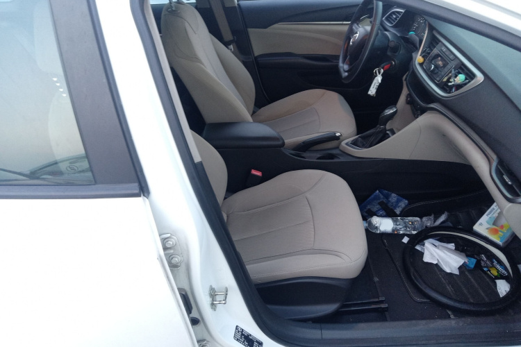 别克 英朗 2015款 18T 双离合精英型局部细节41