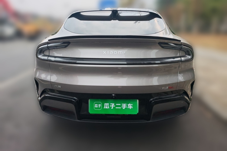 小米汽车 小米YU7 2025款 超长续航高性能四驱Max版车身外观6