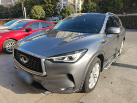 英菲尼迪QX50 2018款 2.0T 四驱菁英版