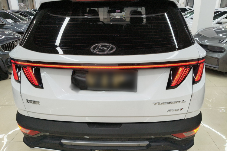 现代 2021款 途胜L 1.5T DCT LUX尊贵版车身外观6