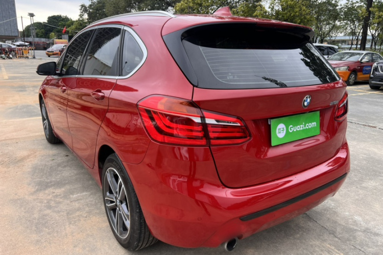 宝马2系旅行车 2018款 218i 尊享型运动套装车身外观6002