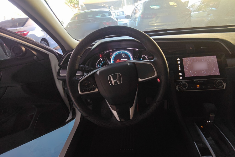 本田 思域 2016款 220TURBO CVT豪华版中控内饰13