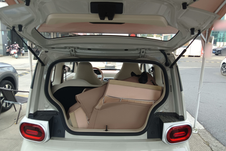 五菱汽车 宏光MINIEV 2024款 第三代 215km 青春版机舱底盘23