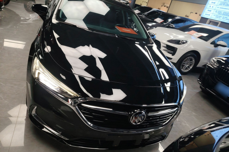 别克 君越 2022款 652T 豪华型车身外观2