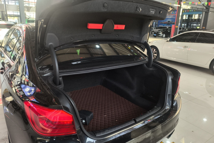 宝马5系 2018款 530Li 尊享型 豪华套装局部细节23