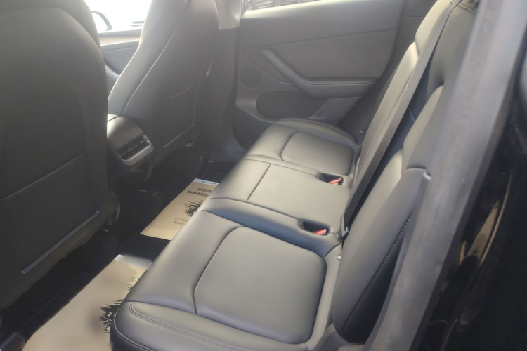 特斯拉 Model Y 2021款 长续航全轮驱动版 3D7中控内饰7004