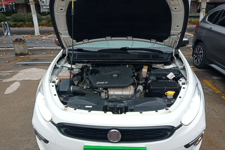 菲亚特 致悦 2014款 1.4T 自动运动版机舱底盘24