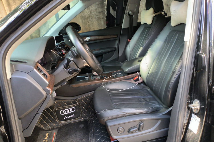 奥迪Q5L 2020款 改款 40 TFSI 荣享时尚型中控内饰19