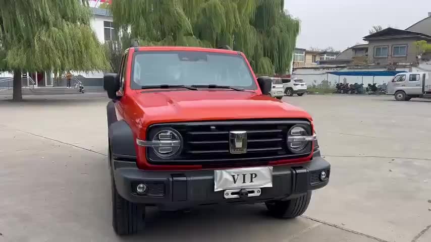 坦克300 2023款 越野版 2.0T 征服者实拍1