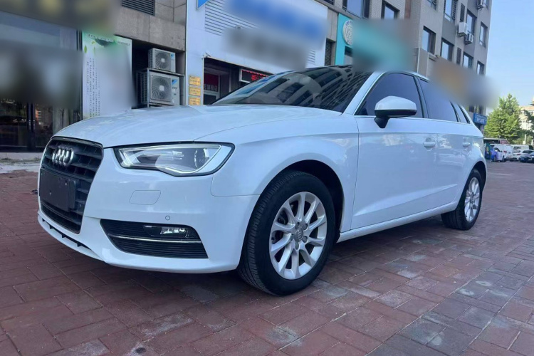奥迪A3 2014款 Sportback 35 TFSI 自动时尚型车身外观1
