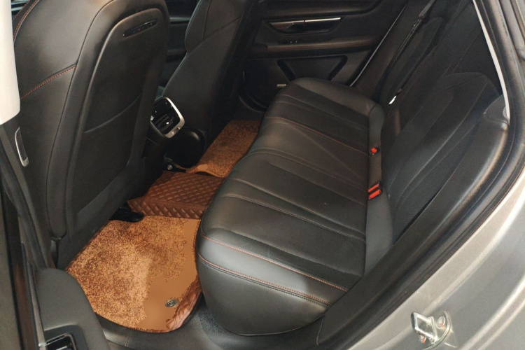 小鹏P7 2020款 586N中控内饰21