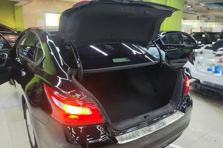 日产 天籁 2016款 改款 2.0L XL舒适版局部细节23