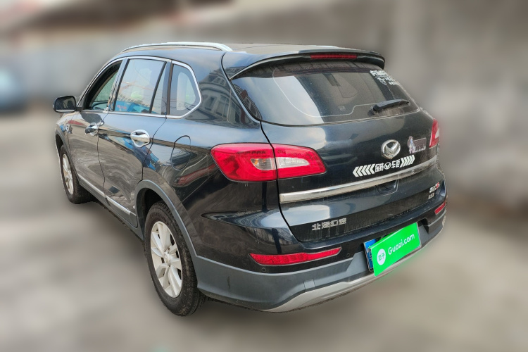 北汽幻速S6 2017款 1.5T CVT畅享型车身外观5