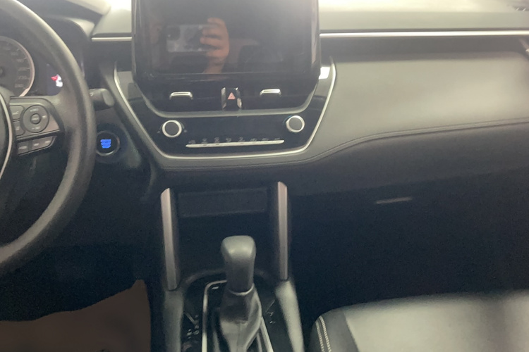 丰田 锋兰达 2022款 2.0L CVT领先版局部细节16