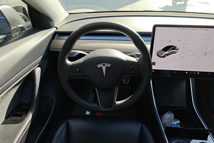 特斯拉 Model 3 2020款 改款 长续航后轮驱动版中控内饰13
