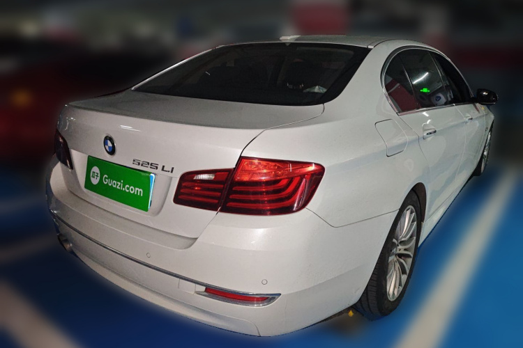 宝马5系 2017款 525Li 豪华设计套装车身外观6005