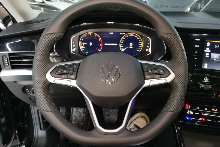 大众 帕萨特 2025款 出众款 380TSI 龙腾版局部细节13