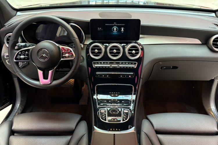 奔驰GLC 2022款 改款三 GLC 260 L 4MATIC 动感型中控内饰7006