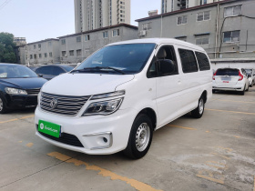 东风风行 菱智 2019款 M5L 1.6L 7座基本型 国VI