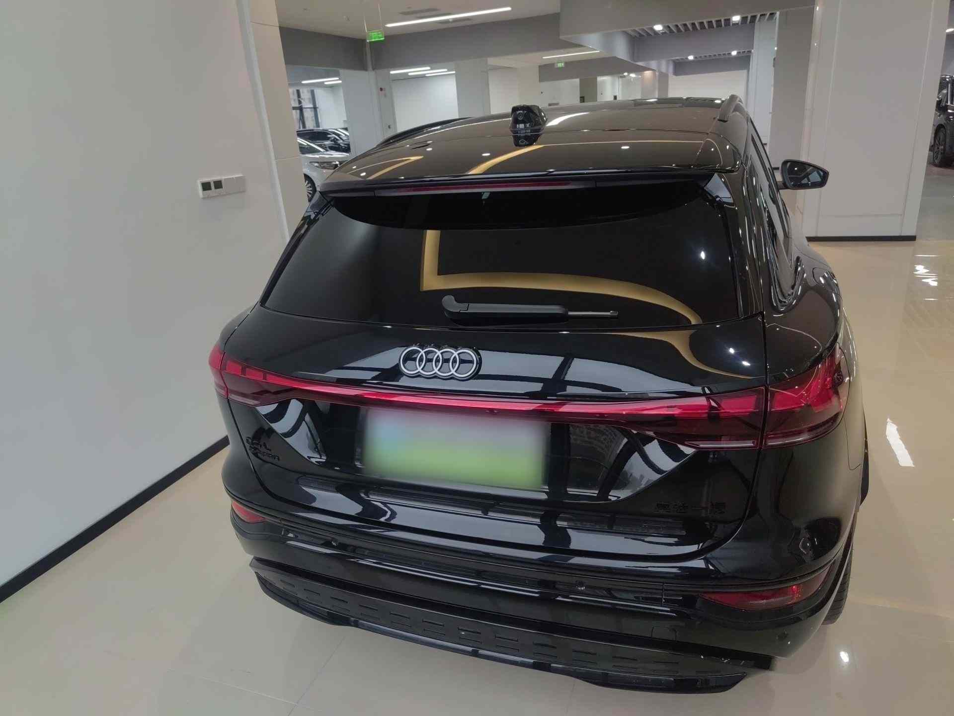 奥迪Q6L e-tron 2026款 首发领航版(4)