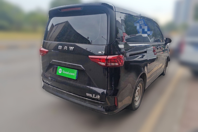 BAW北汽制造 锐胜王牌M7 2023款 1.6L 标轴创富型 7座车身外观6005
