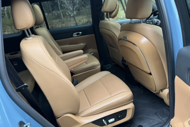 理想汽车 理想ONE 2021款 增程6座版中控内饰7007