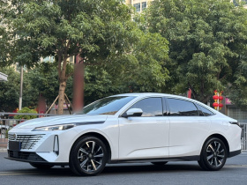 长安 逸动 2024款 1.5T GDI自动 尊贵型