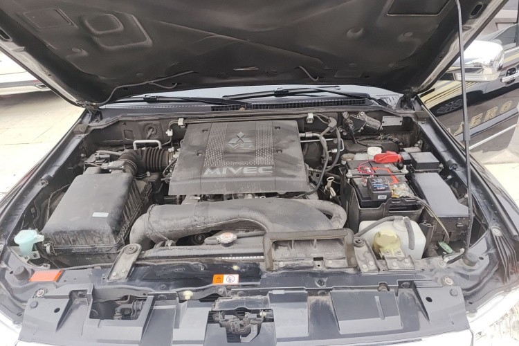 三菱 帕杰罗（平行进口） 局部细节24