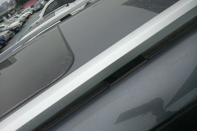 SWM斯威汽车 SWM斯威G05 2019款 1.5T 自动豪华型局部细节57