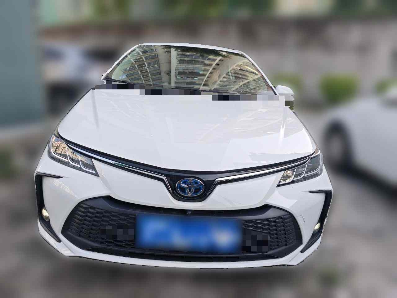 丰田 卡罗拉 2023款 1.8L 智能电混双擎 先锋版(1)