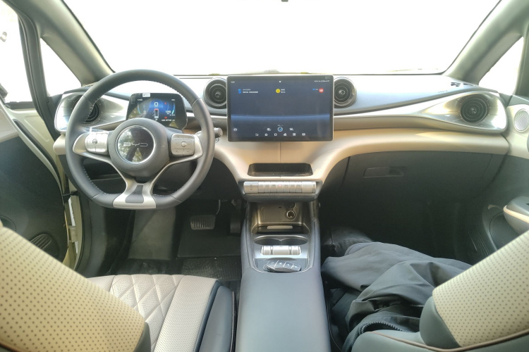 比亚迪 海豚 2023款 420km 时尚版中控内饰12