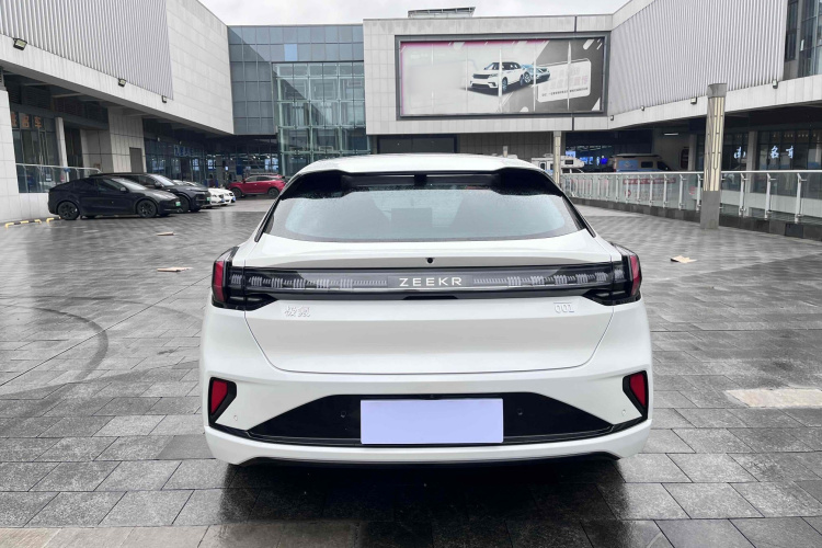 极氪001 2025款 WE版 100kWh 后驱车身外观6006